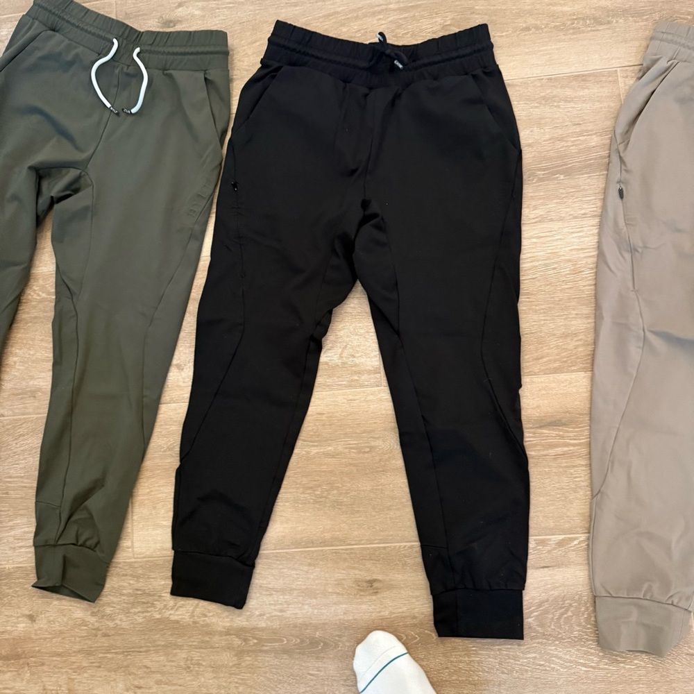 BYLT Set of Four Jogger Pants in Various Colors $400 originally - Picture 3 of 16